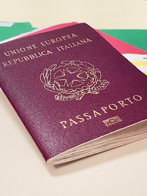 Buy original italian passport